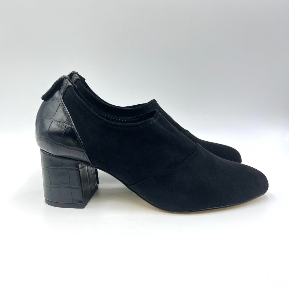 6.5WW 6.5 EXTRA WIDE Bella Vita Black Faux Suede Croc Block Heels Shooties Pumps